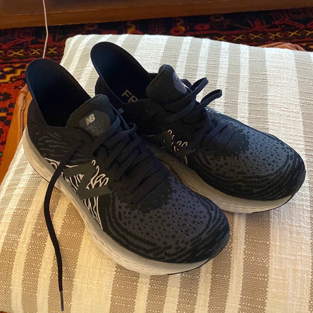 Men’s new balance fresh foam 1080 size 9 EUC
